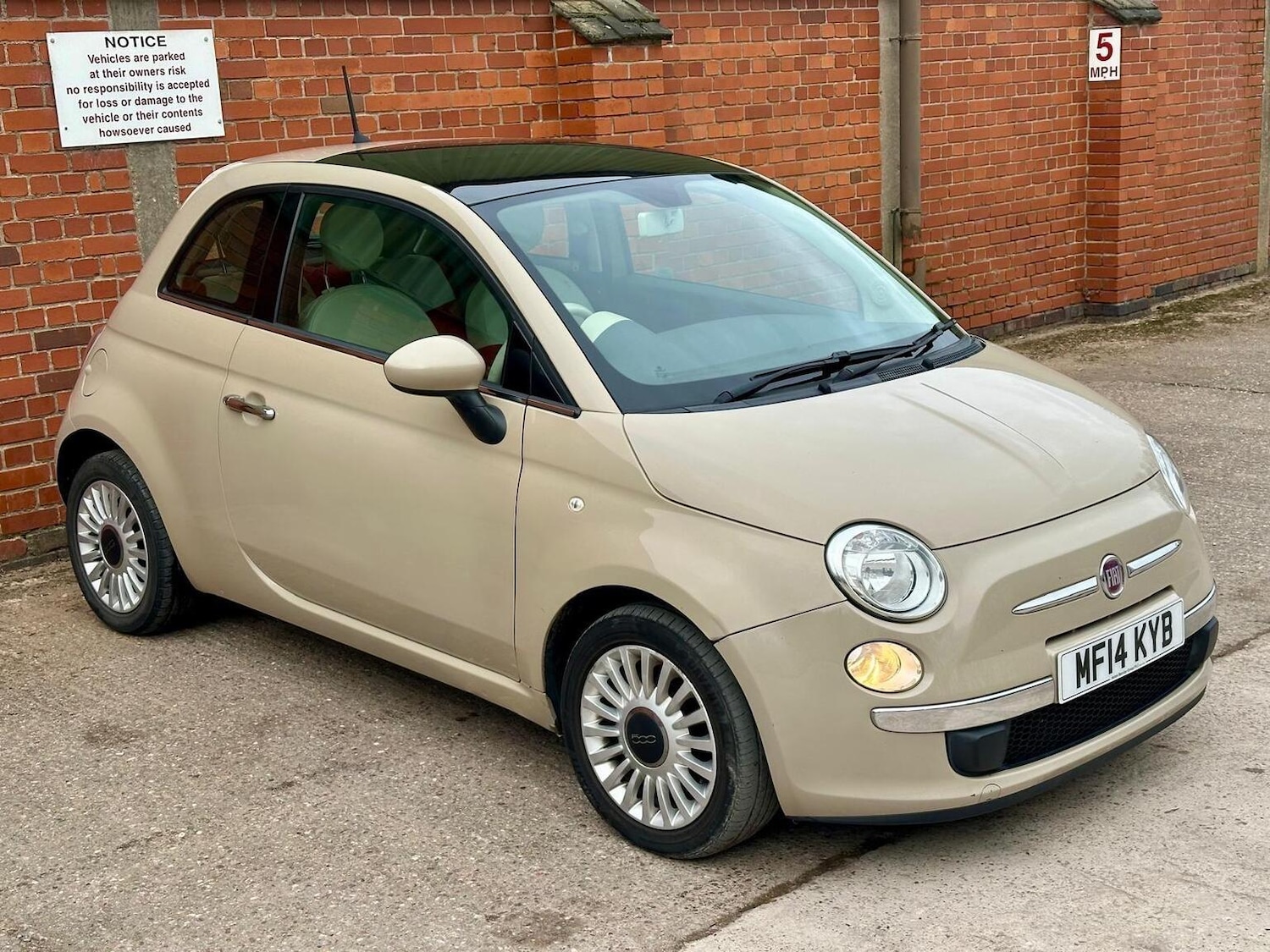 Used Fiat 500 2014 for sale - 77997260: Photo 2