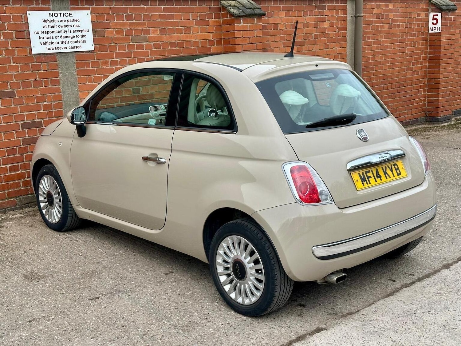 Used Fiat 500 2014 for sale - 77997260: Photo 26