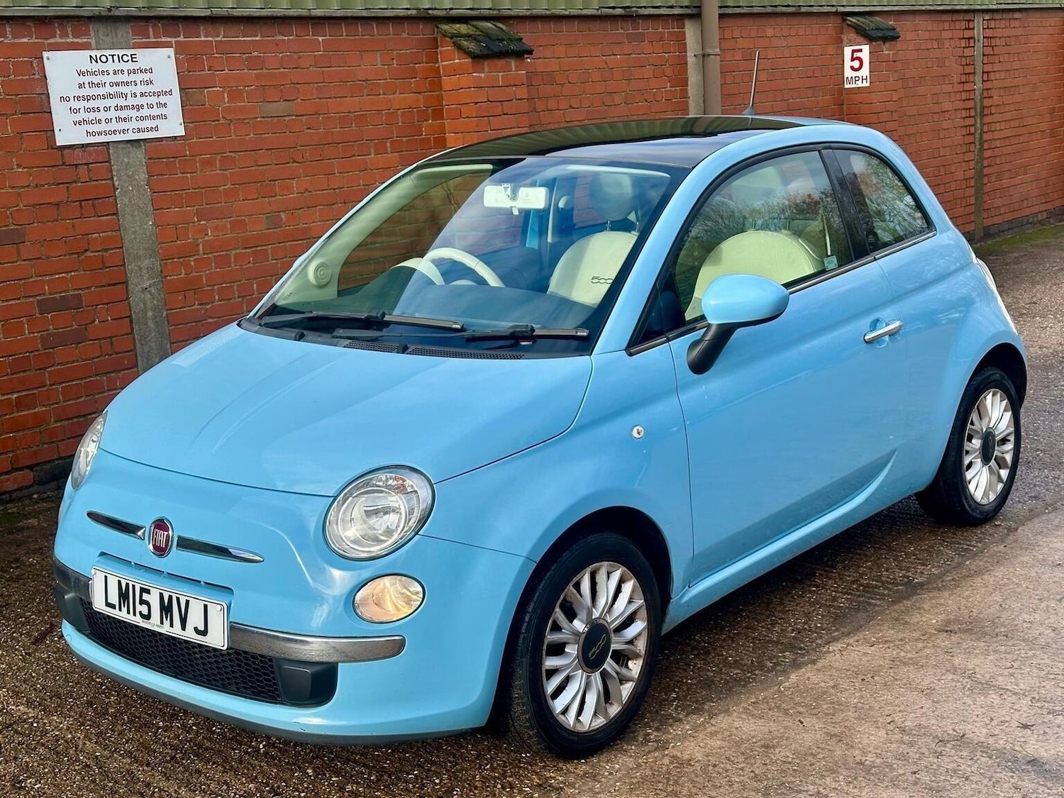 Used Fiat 500 2015 for sale - 77363649: Photo 9