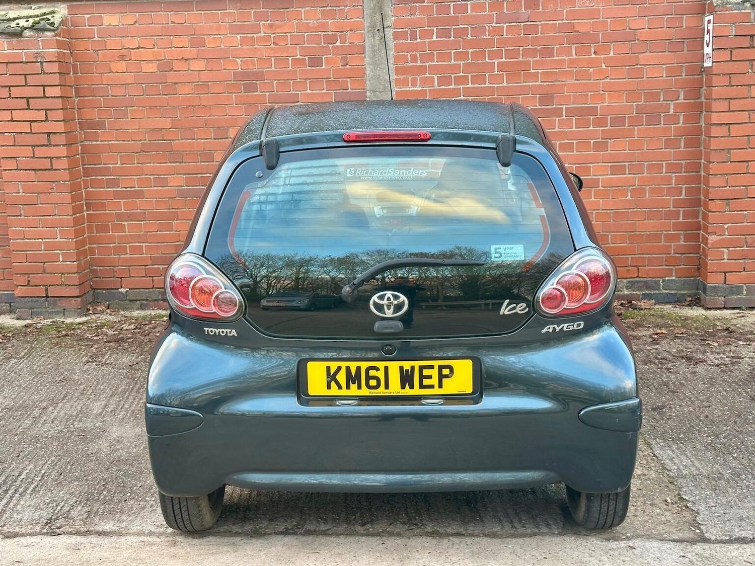 Used Toyota AYGO 2011 for sale - 77093923: Photo 24