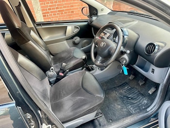 Used Toyota AYGO 2011 for sale - 77093923: Photo