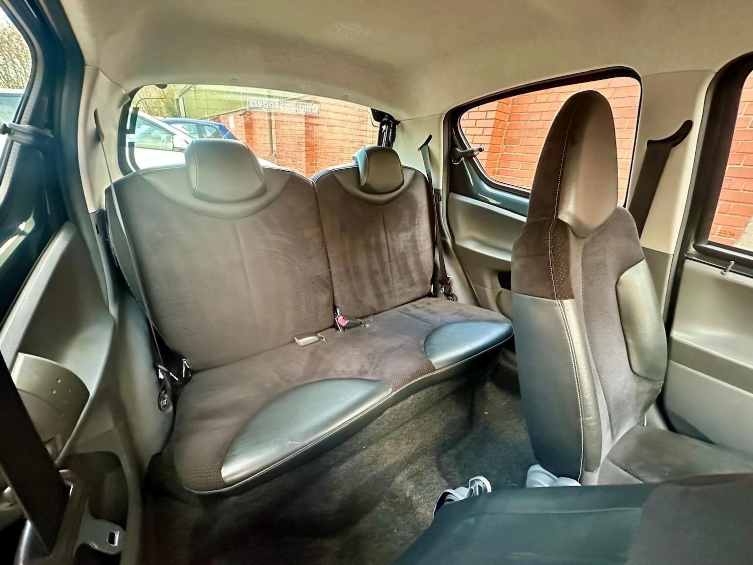 Used Toyota AYGO 2011 for sale - 77093923: Photo 8