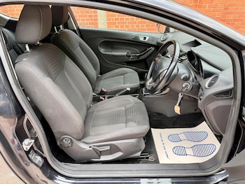 Used Ford Fiesta 2015 for sale - 78920845: Photo