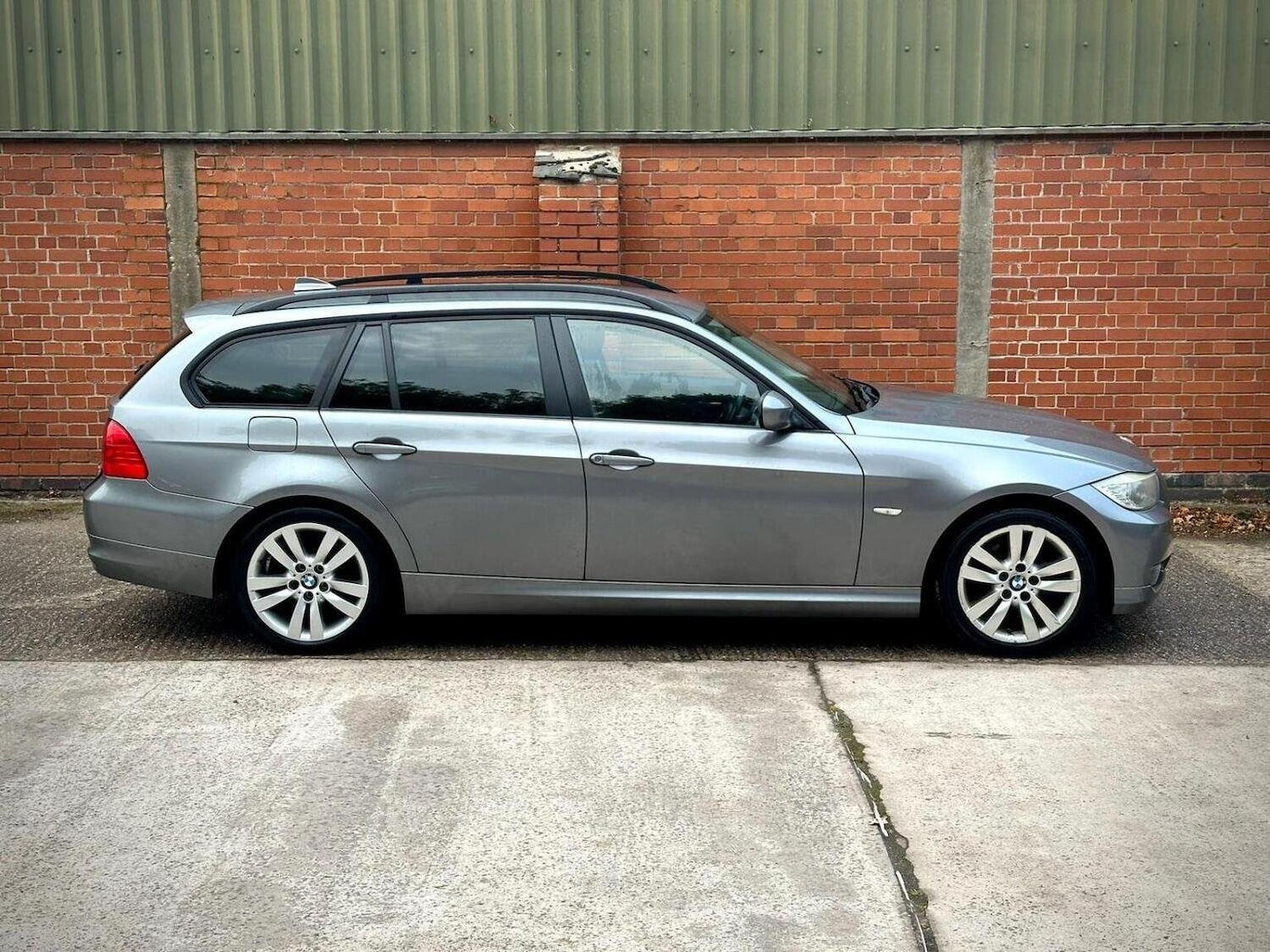 Used BMW 3 Series 2009 for sale - 76324748: Photo 24