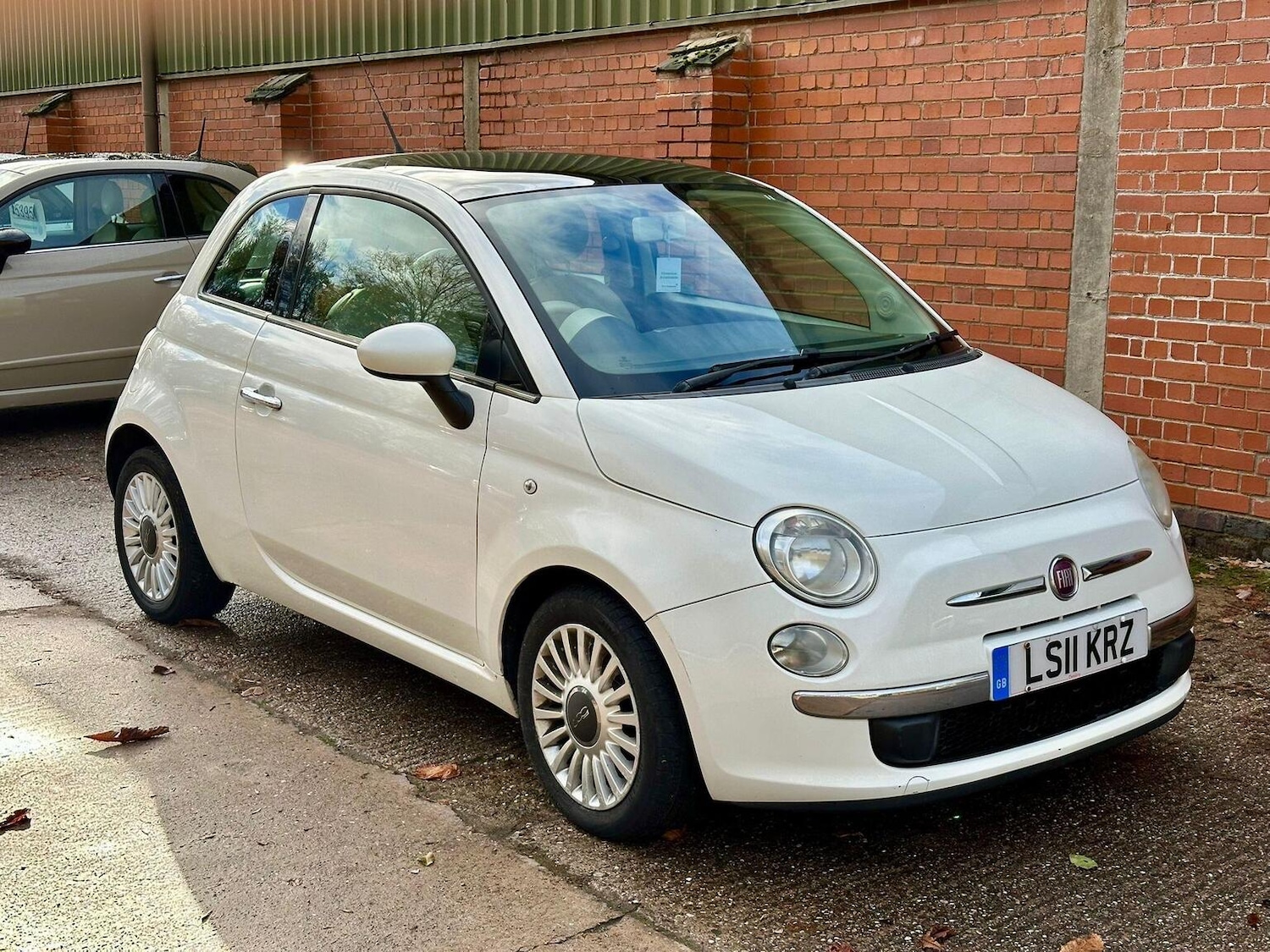Used Fiat 500 2011 for sale - 76670775: Photo 2