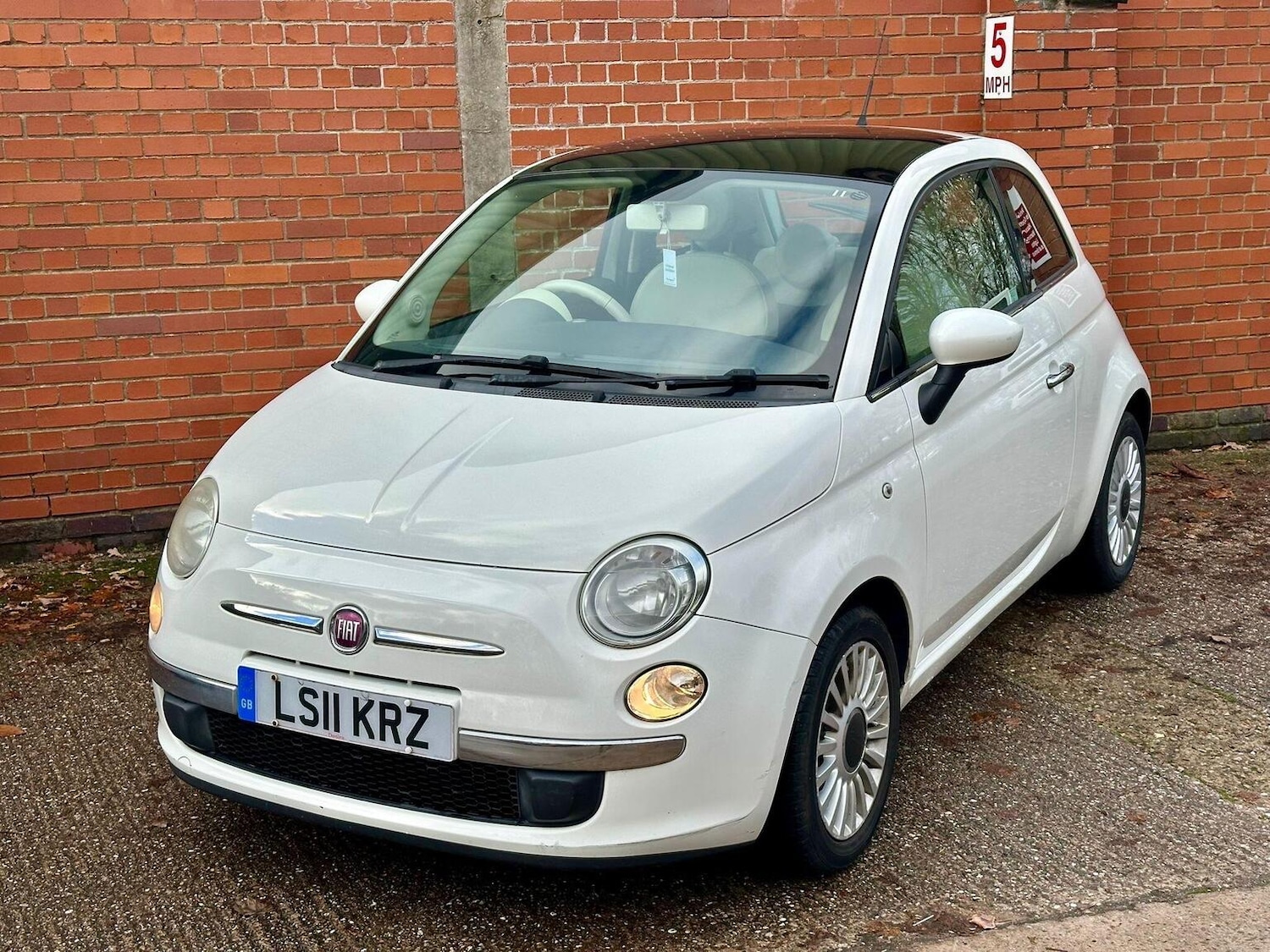 Used Fiat 500 2011 for sale - 76670775: Photo 9