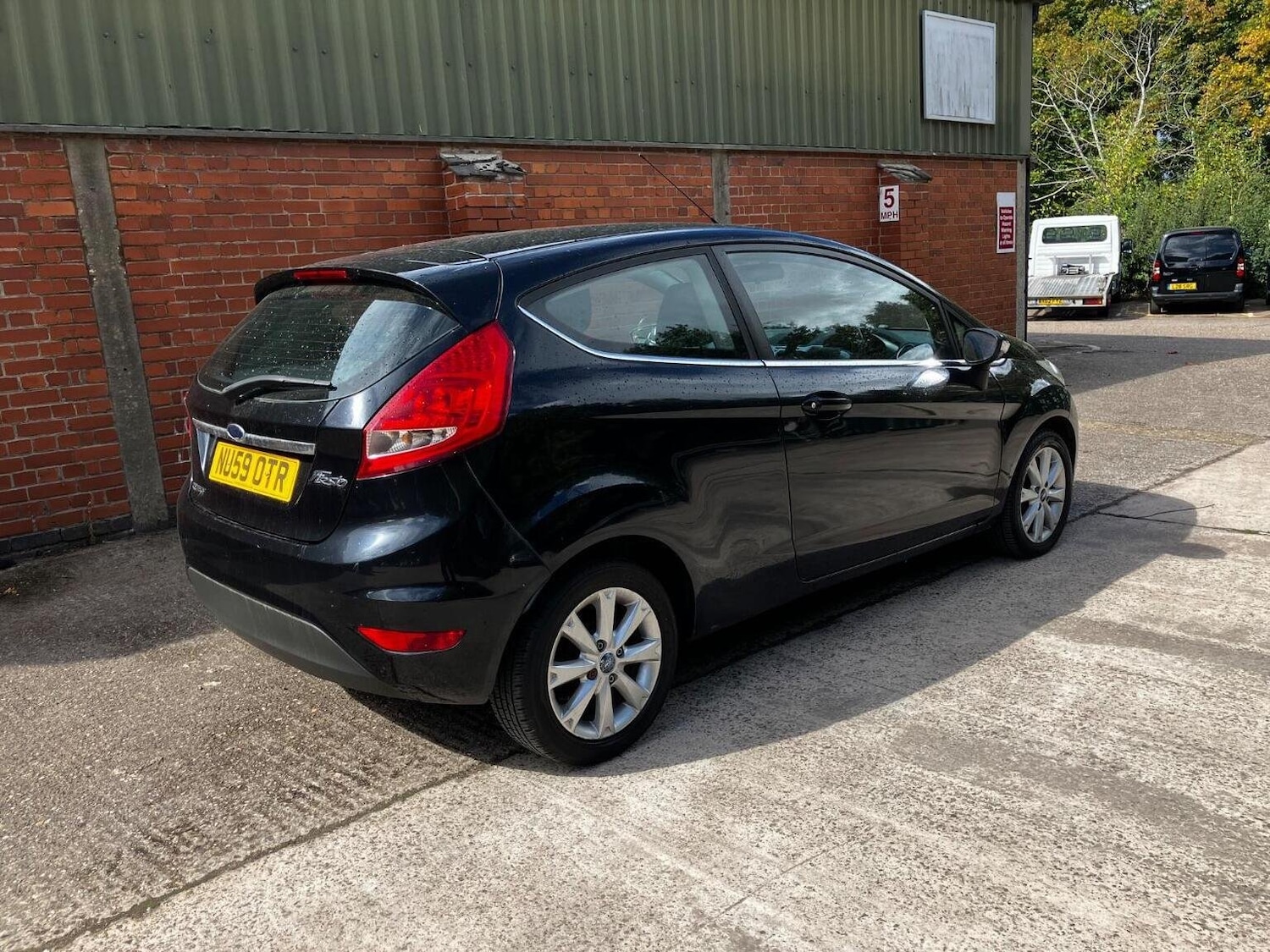 Used Ford Fiesta 2009 for sale - 75736052: Photo 11