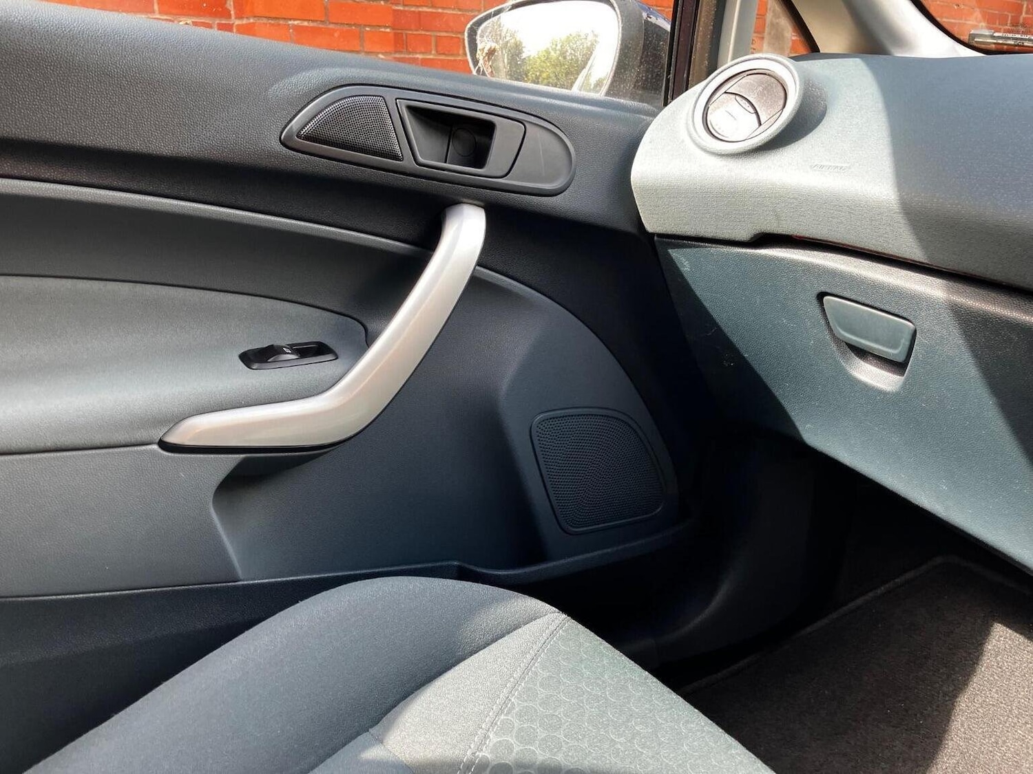 Used Ford Fiesta 2009 for sale - 75736052: Photo 9