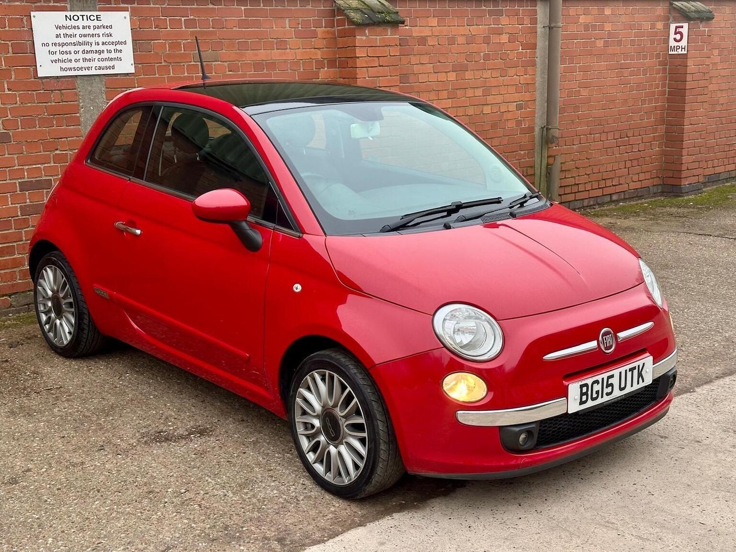 Used Fiat 500 2015 for sale - 77813111: Photo 2
