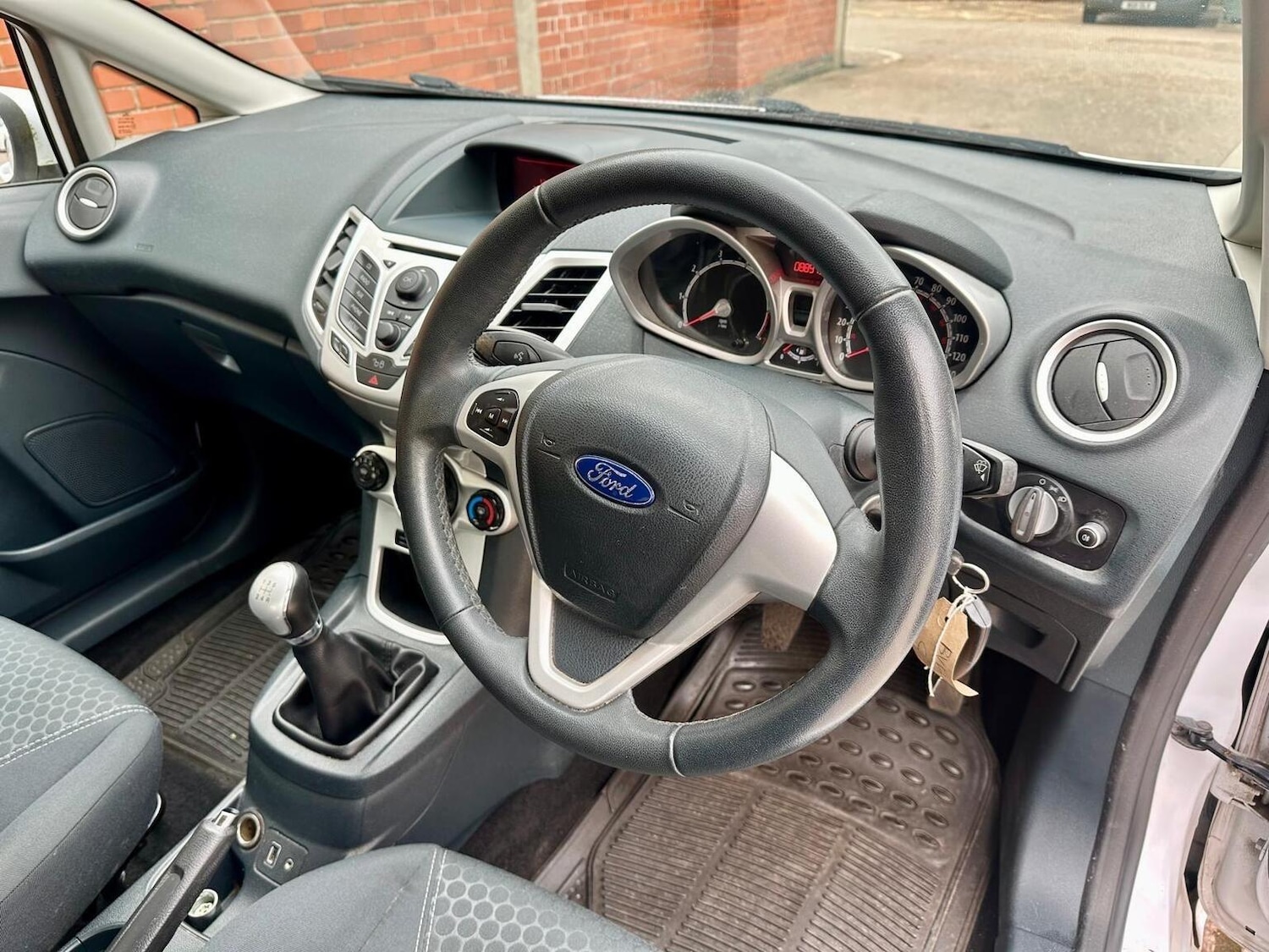 Used Ford Fiesta 2011 for sale - 77997209: Photo 7