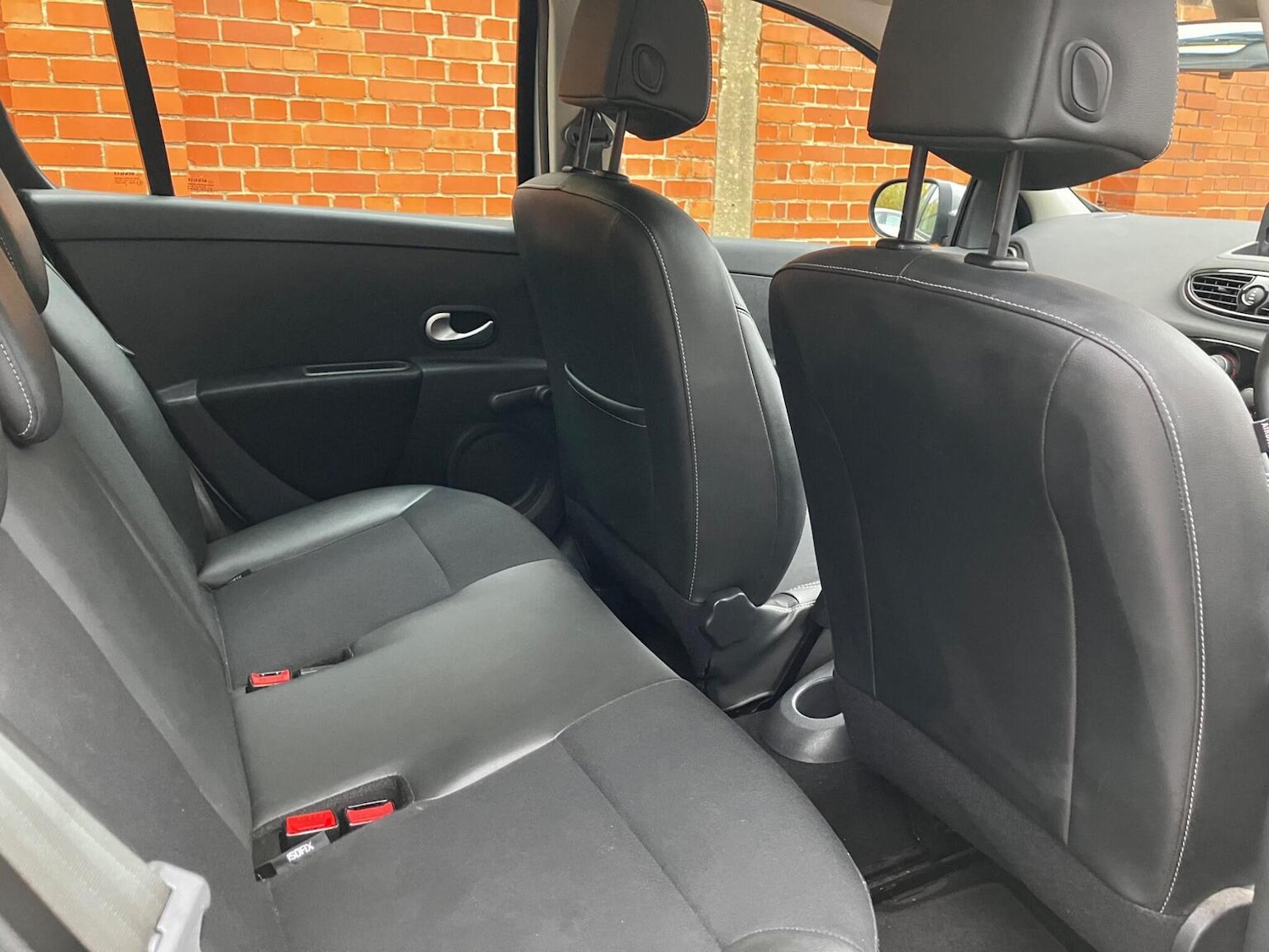 Used Renault Clio 2013 for sale - 76588458: Photo 10