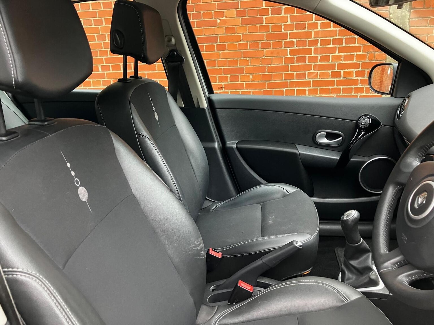 Used Renault Clio 2013 for sale - 76588458: Photo 4