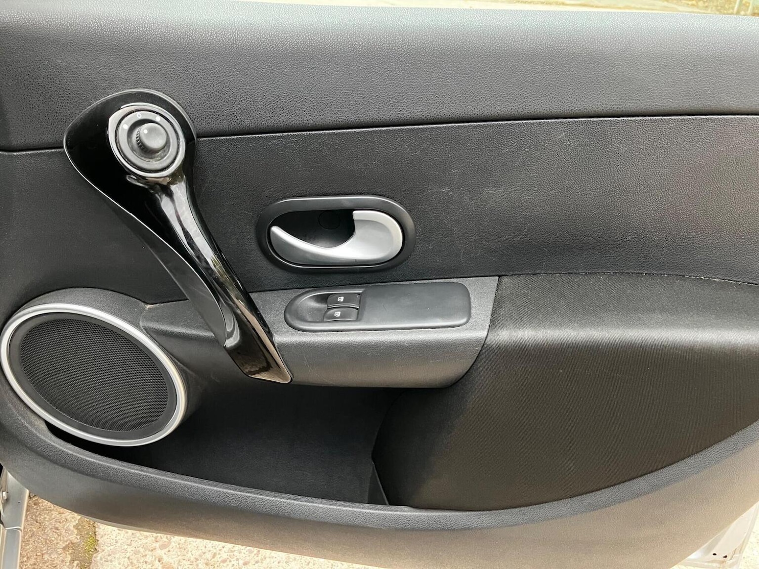 Used Renault Clio 2013 for sale - 76588458: Photo 6