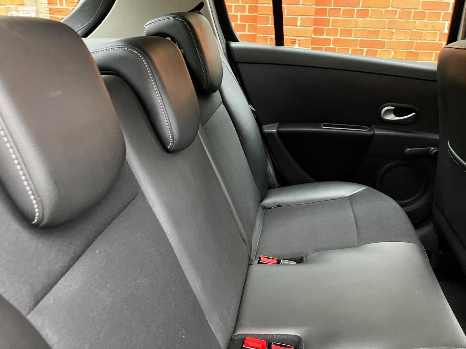 Used Renault Clio 2013 for sale - 76588458: Photo 9