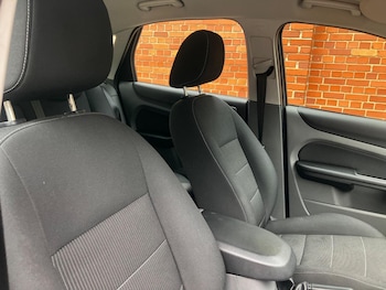 Used Ford Focus 2009 for sale - 75117759: Photo