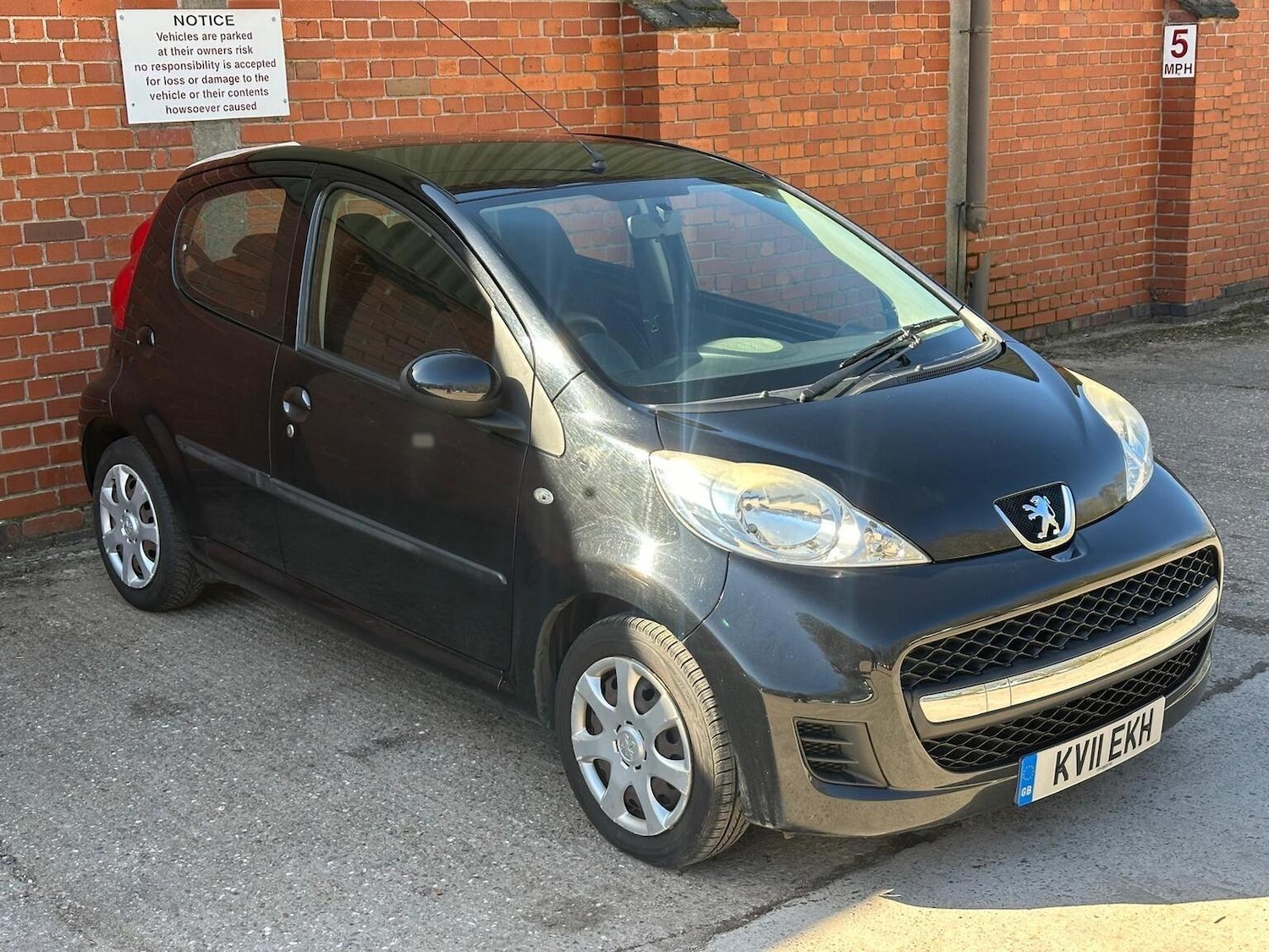 Used Peugeot 107 2011 for sale - 77931249: Photo 2
