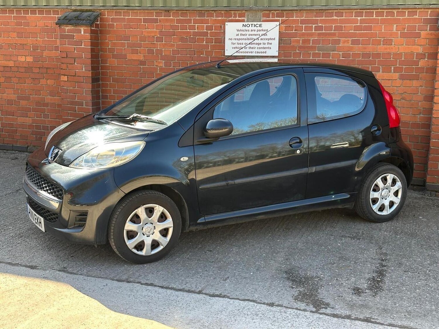 Used Peugeot 107 2011 for sale - 77931249: Photo 23