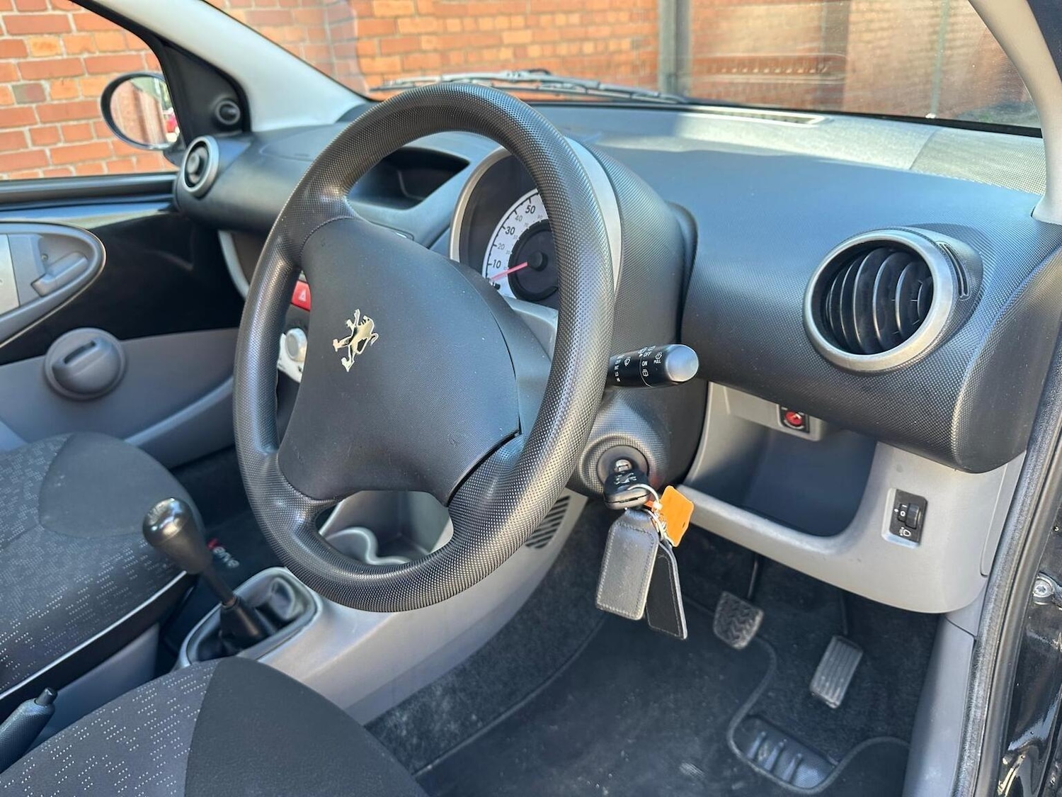 Used Peugeot 107 2011 for sale - 77931249: Photo 9