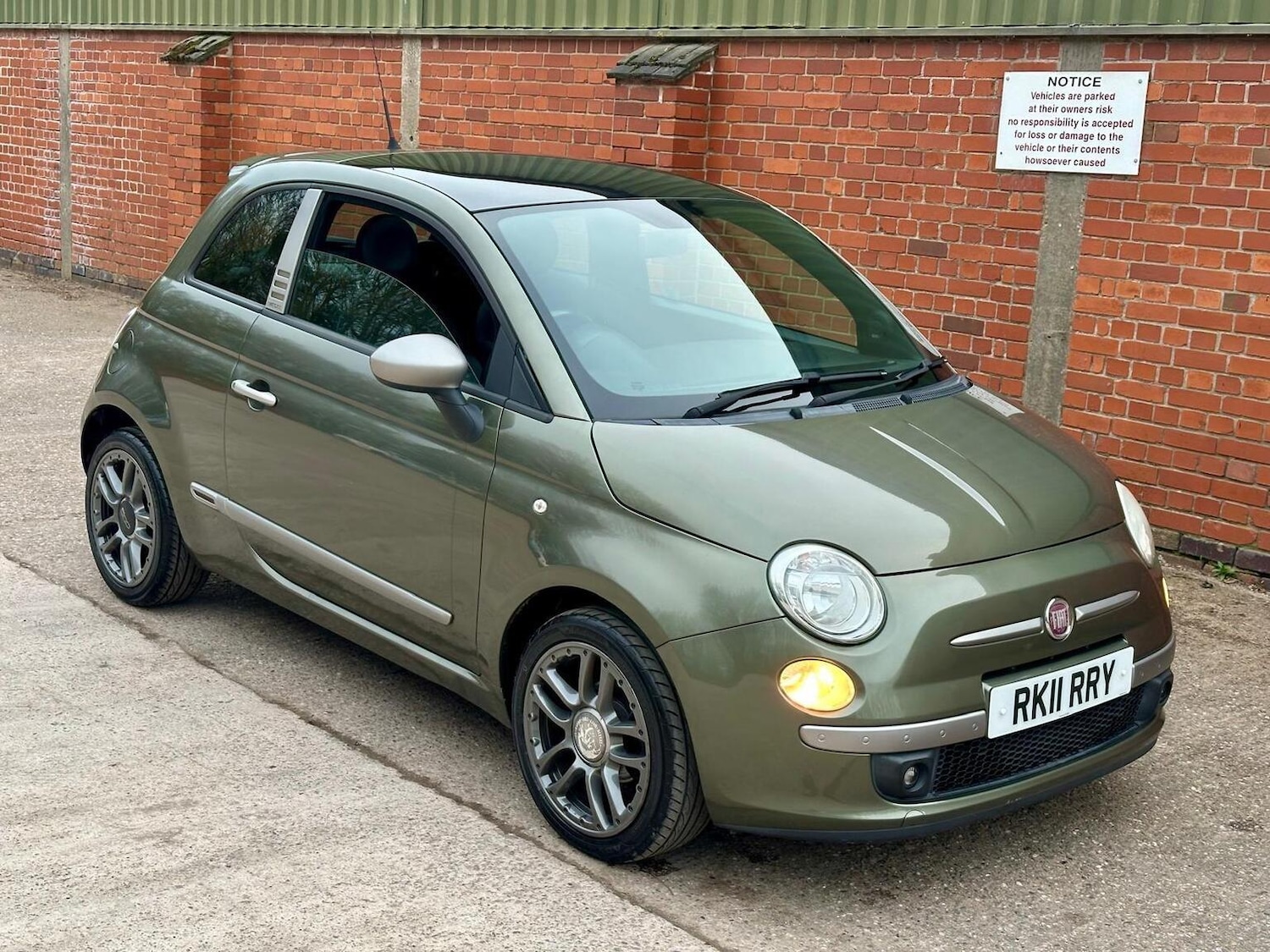 Used Fiat 500 2011 for sale - 77997270: Photo 11