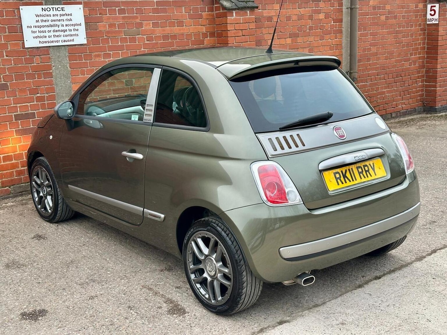 Used Fiat 500 2011 for sale - 77997270: Photo 25