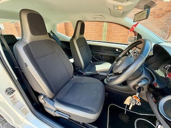 Used Volkswagen up! 2013 for sale - 78787908: Photo