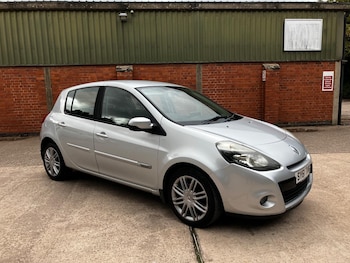 Used Renault Clio 2011 for sale - 75904304: Photo