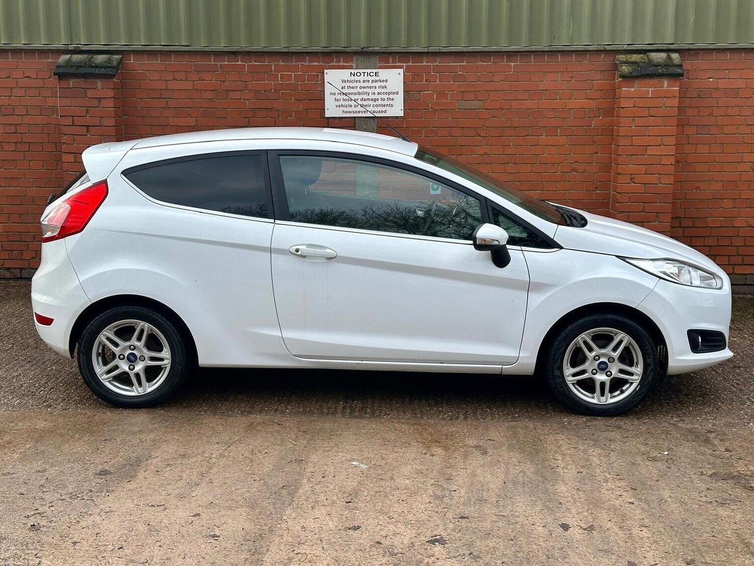 Used Ford Fiesta 2013 for sale - 77363598: Photo 13