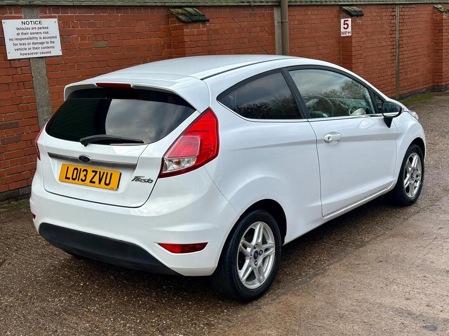 Used Ford Fiesta 2013 for sale - 77363598: Photo 14