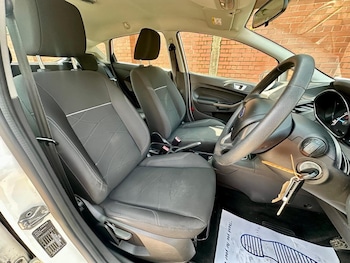 Used Ford Fiesta 2014 for sale - 77979955: Photo