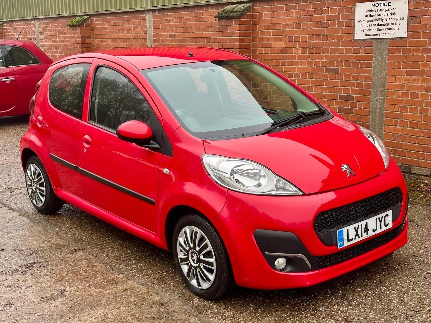 Used Peugeot 107 2014 for sale - 77148219: Photo 2