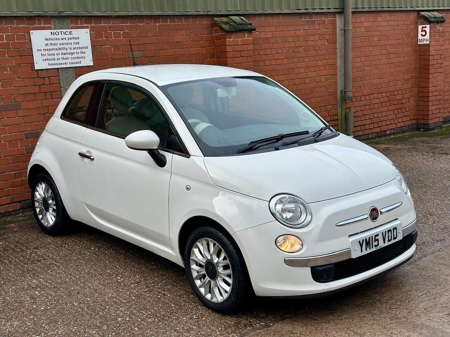 Used Fiat 500 2015 for sale - 77487209: Photo 2