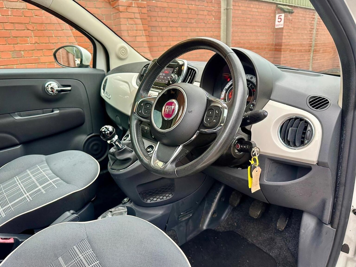Used Fiat 500 2015 for sale - 77377763: Photo 6