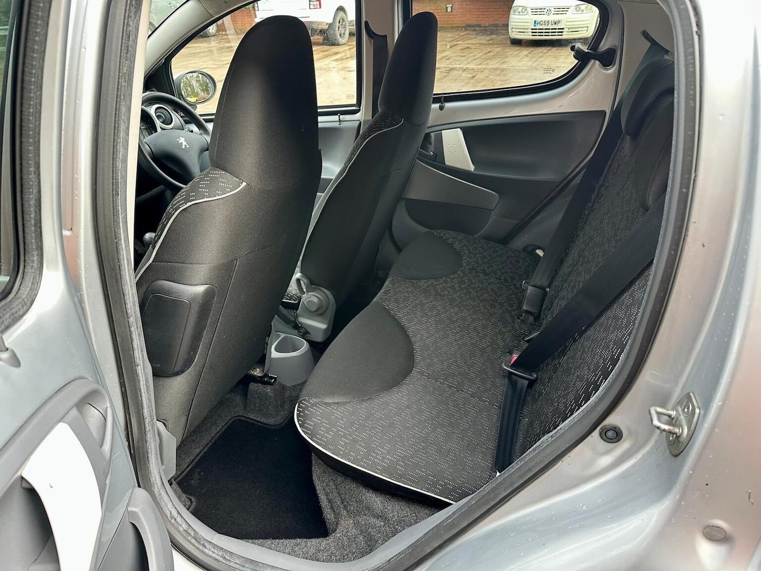 Used Peugeot 107 2011 for sale - 77195472: Photo 11