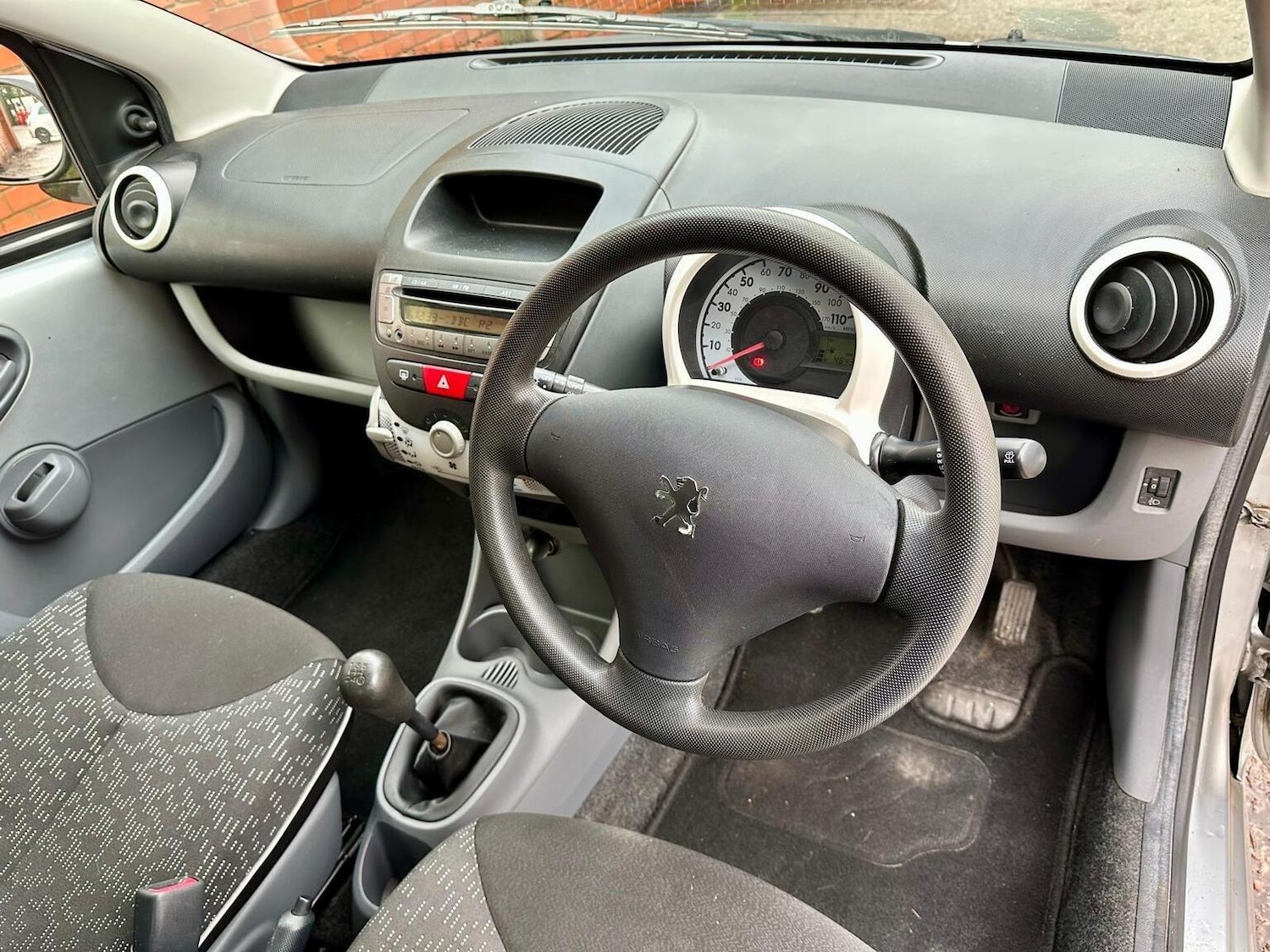 Used Peugeot 107 2011 for sale - 77195472: Photo 6