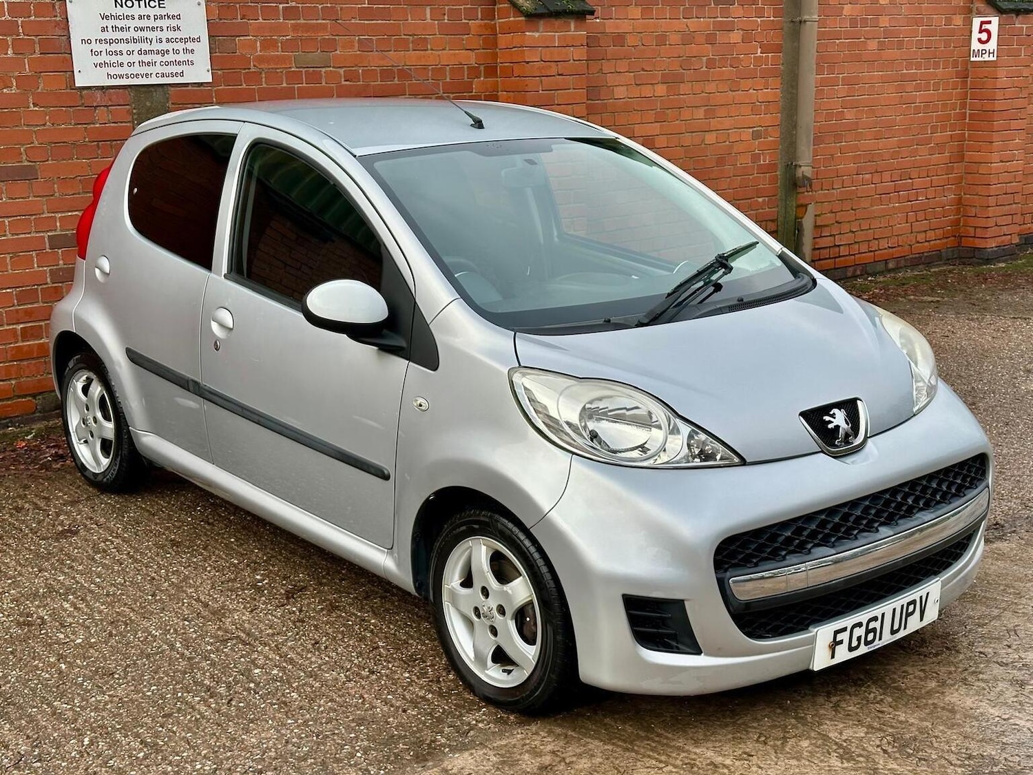 Used Peugeot 107 2011 for sale - 77195472: Photo 9