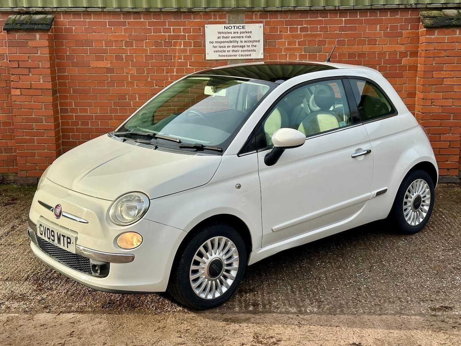 Used Fiat 500 2009 for sale - 77207156: Photo 1