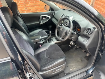 Used Toyota RAV4 2010 for sale - 75673334: Photo