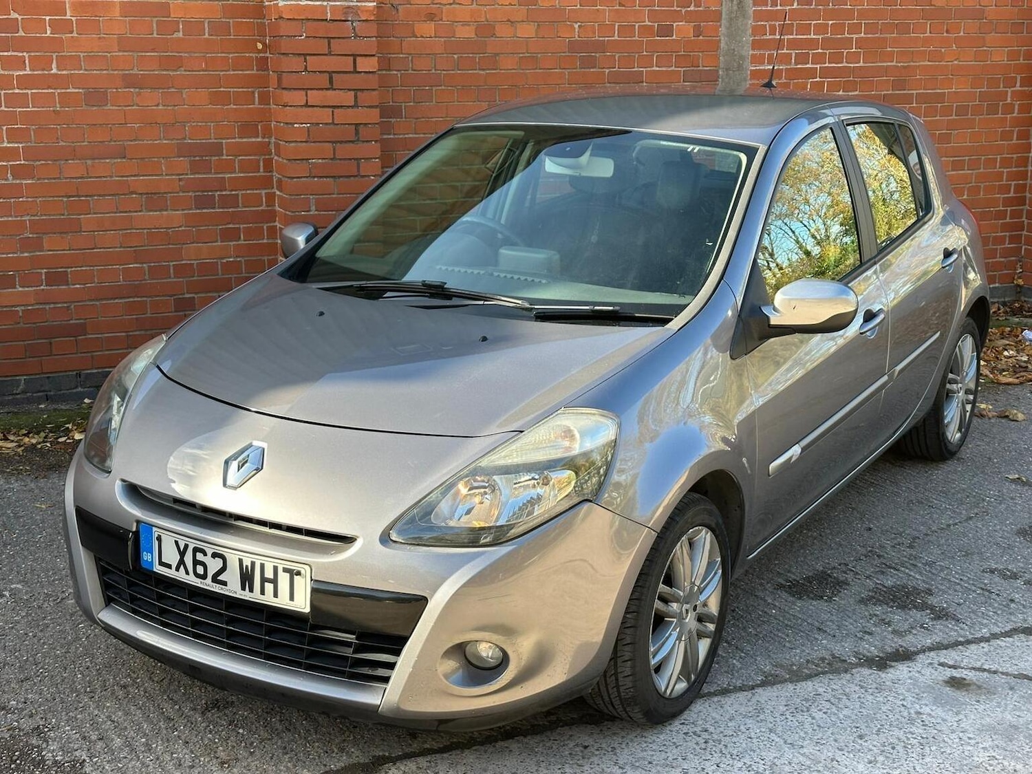 Used Renault Clio 2012 for sale - 76421876: Photo 18