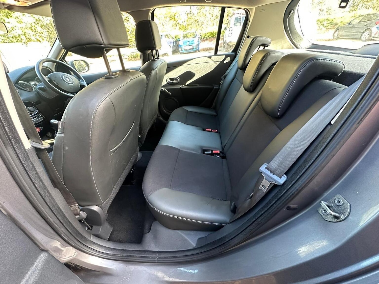 Used Renault Clio 2012 for sale - 76421876: Photo 20