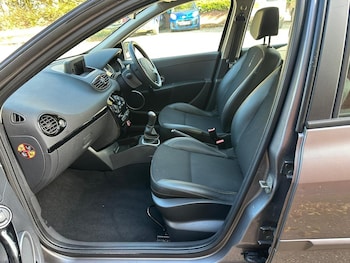 Used Renault Clio 2012 for sale - 76421876: Photo