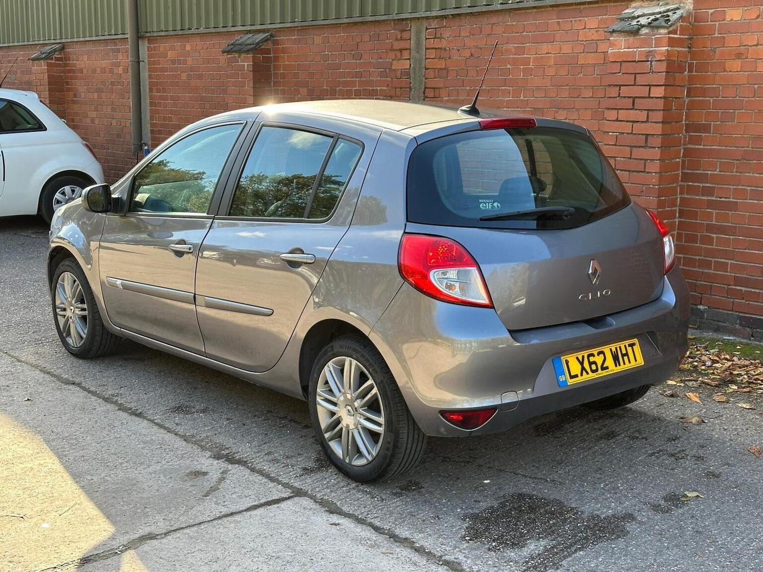 Used Renault Clio 2012 for sale - 76421876: Photo 8