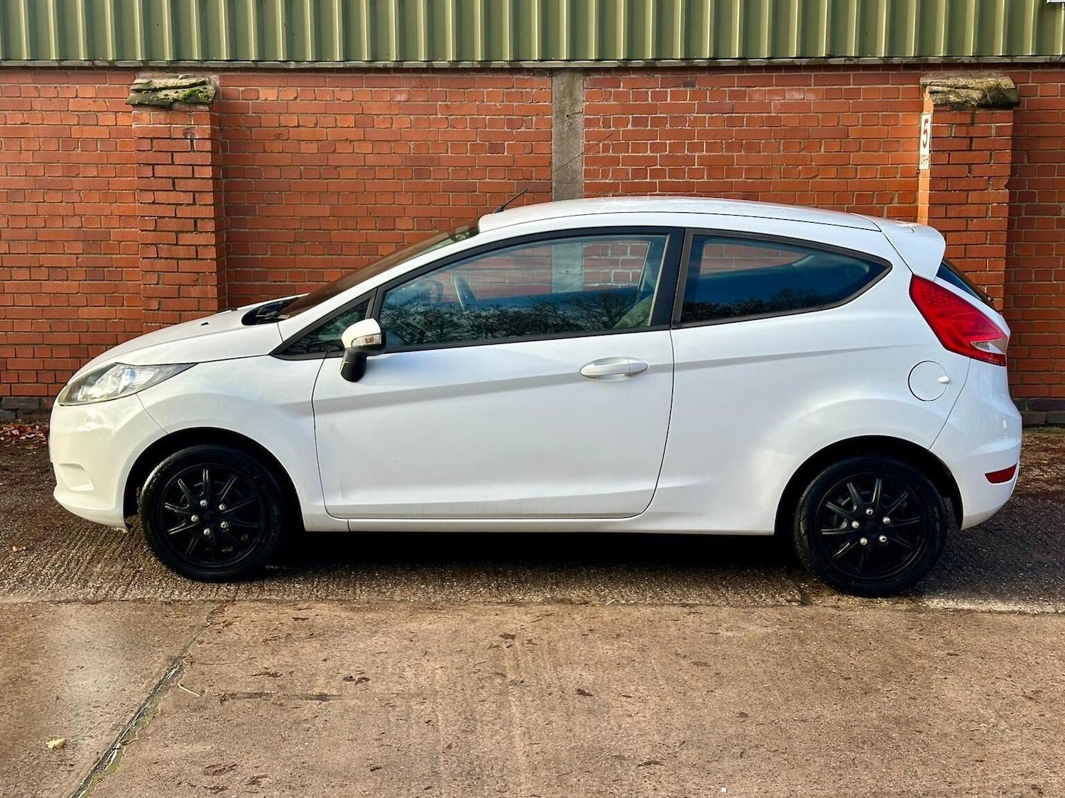 Used Ford Fiesta 2012 for sale - 76845025: Photo 24