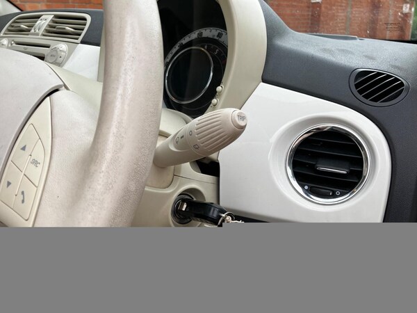 Used Fiat 500 2011 for sale - 75330179: Photo 8