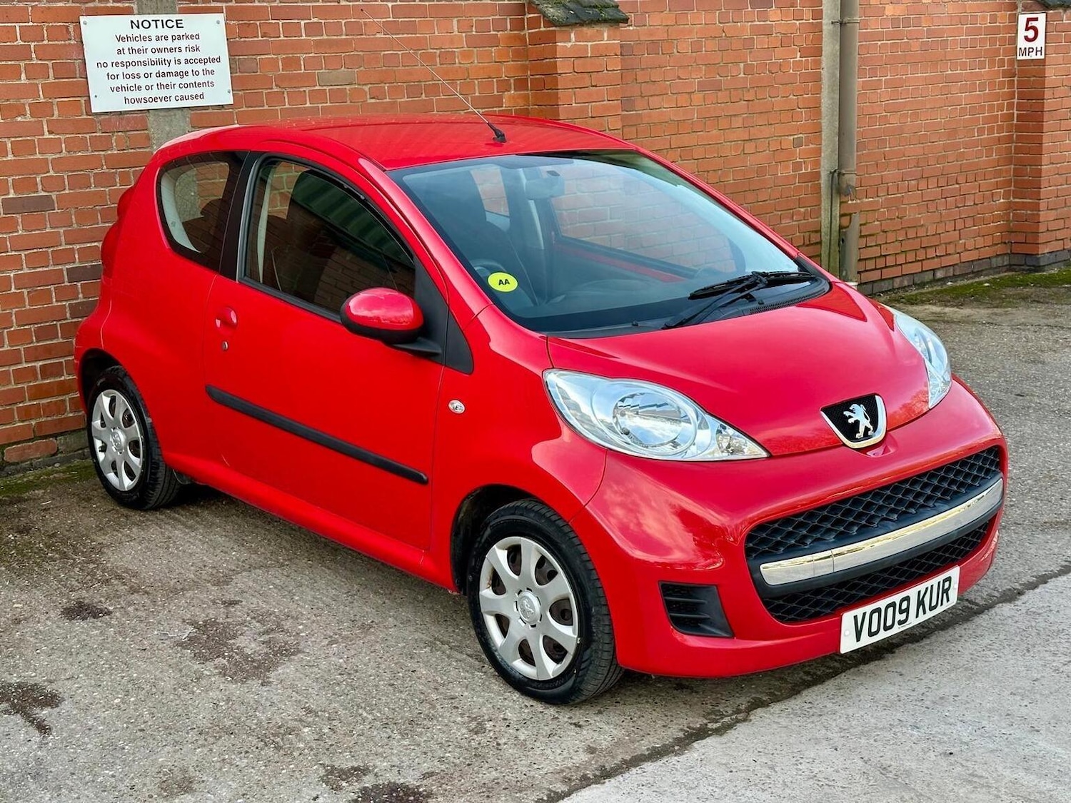 Used Peugeot 107 2009 for sale - 77675707: Photo 2