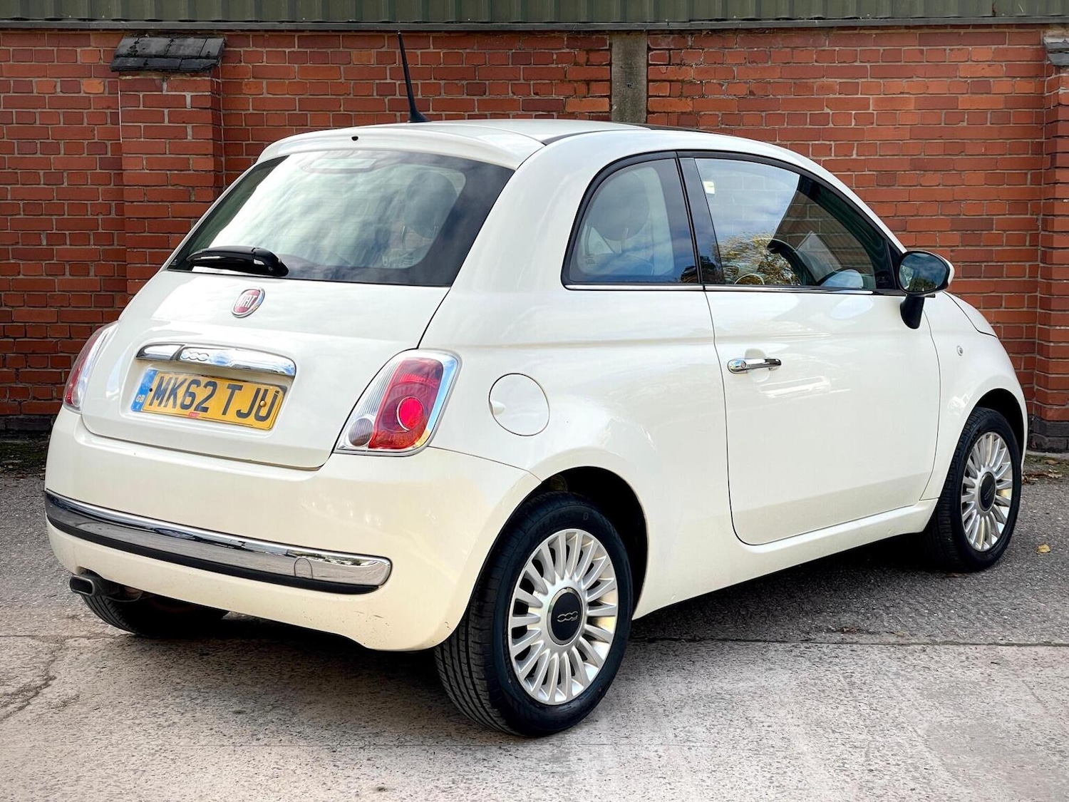 Used Fiat 500 2012 for sale - 76340345: Photo 2