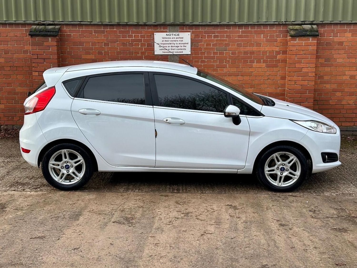 Used Ford Fiesta 2013 for sale - 77201330: Photo 12