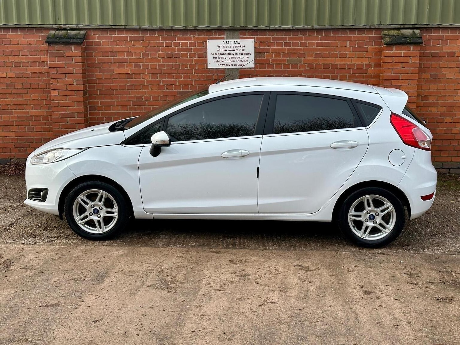 Used Ford Fiesta 2013 for sale - 77201330: Photo 17