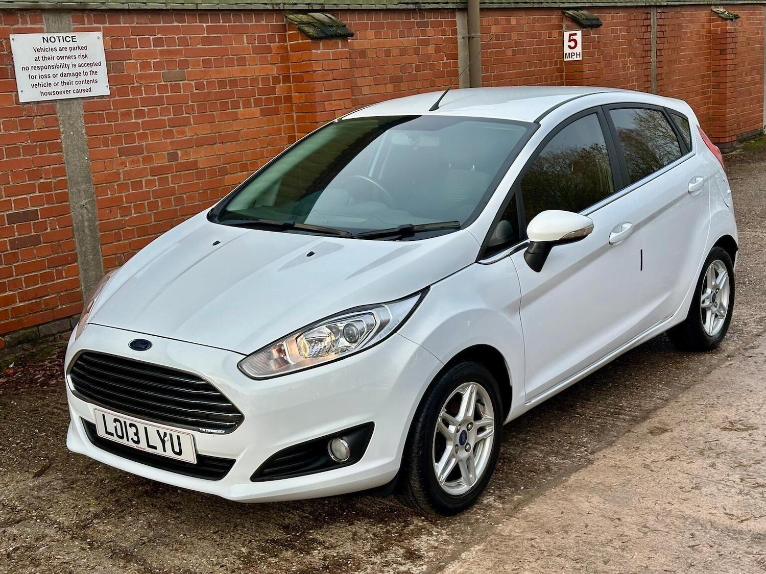 Used Ford Fiesta 2013 for sale - 77201330: Photo 21