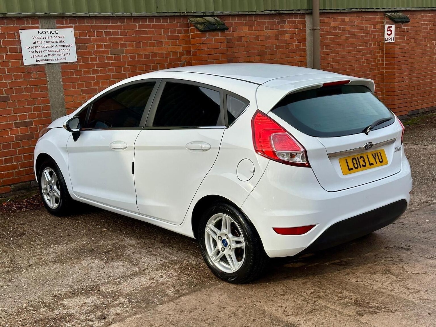 Used Ford Fiesta 2013 for sale - 77201330: Photo 25