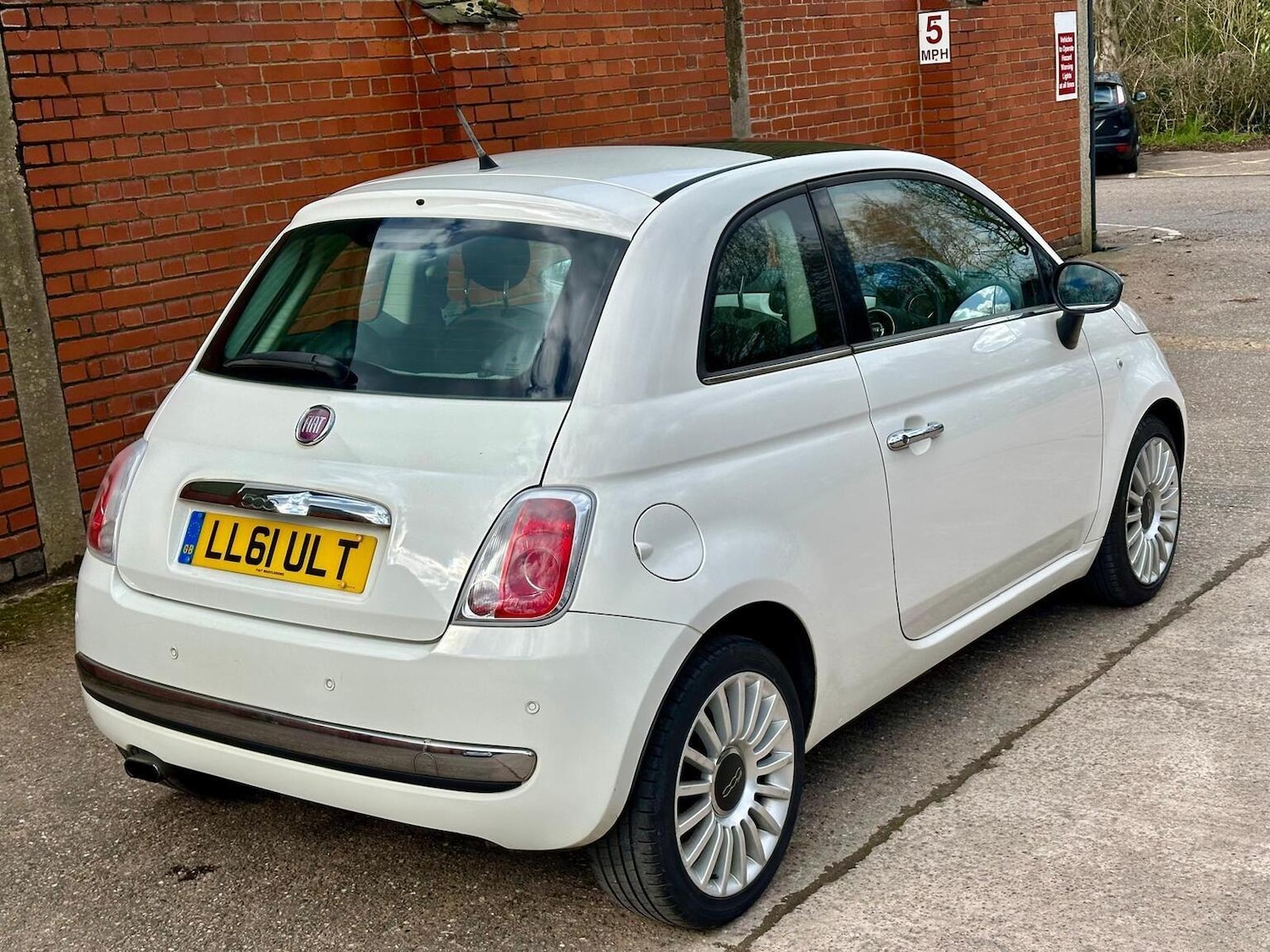 Used Fiat 500 2011 for sale - 77888469: Photo 12